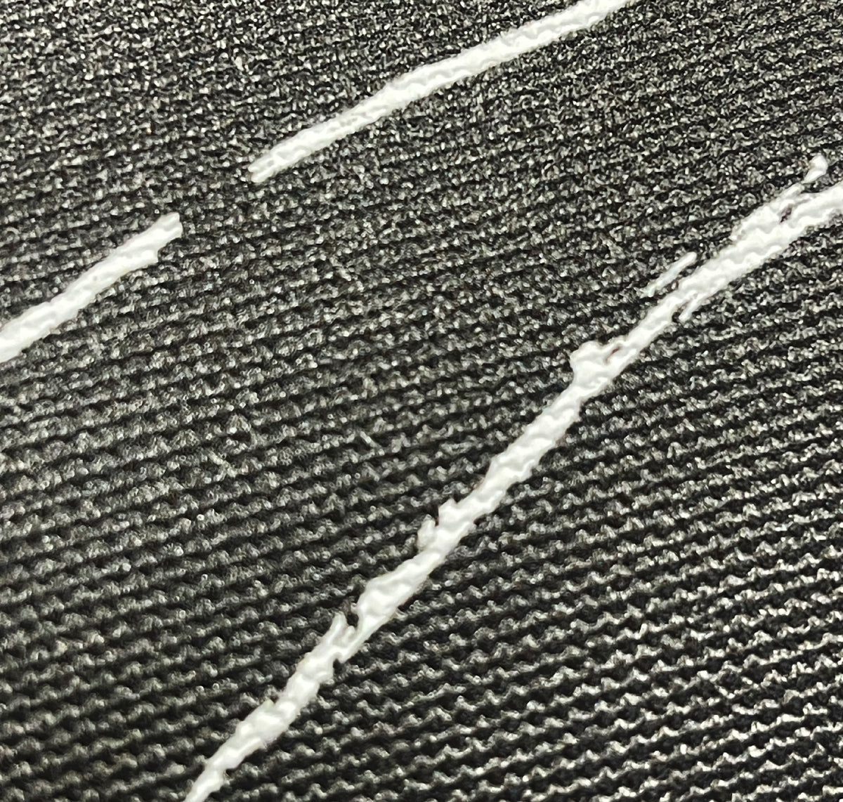 Chrysanthemum Chalk macro texture detail — fine white line-art chrysanthemum wallcovering by HDWALLS